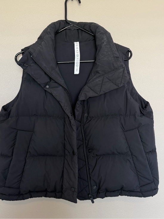 lululemon athletica Jackets & Blazers - lululemon athletica Black Puffer Vest
